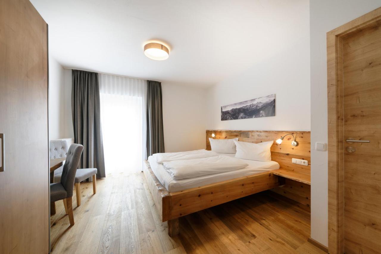 Hotel Garni Alpengruss Garmisch-Partenkirchen Ngoại thất bức ảnh