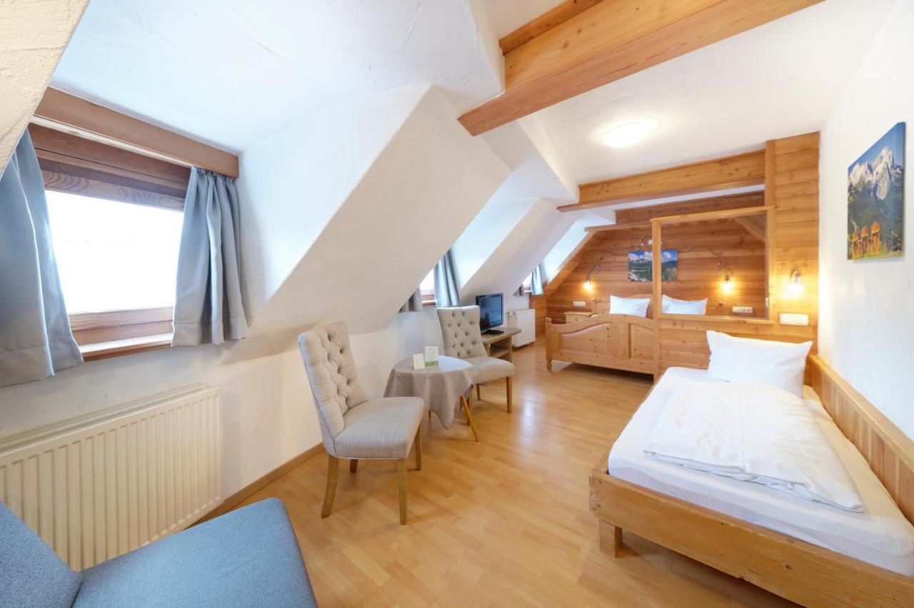 Hotel Garni Alpengruss Garmisch-Partenkirchen Ngoại thất bức ảnh
