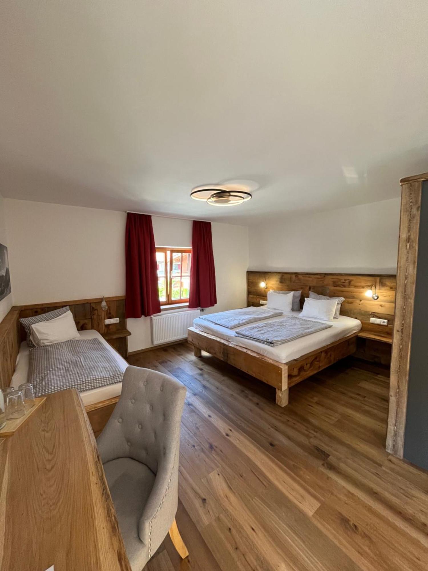 Hotel Garni Alpengruss Garmisch-Partenkirchen Ngoại thất bức ảnh