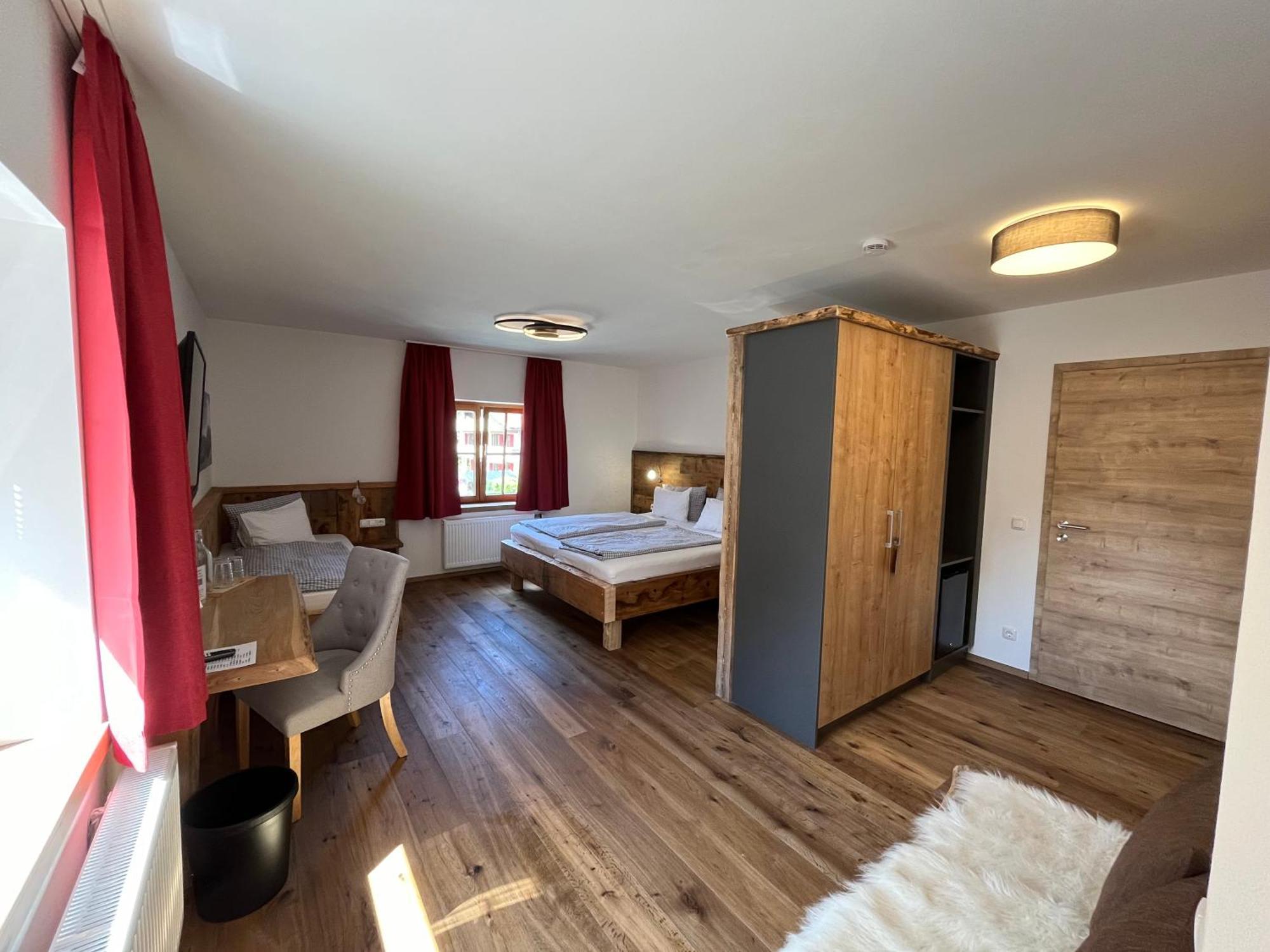 Hotel Garni Alpengruss Garmisch-Partenkirchen Ngoại thất bức ảnh