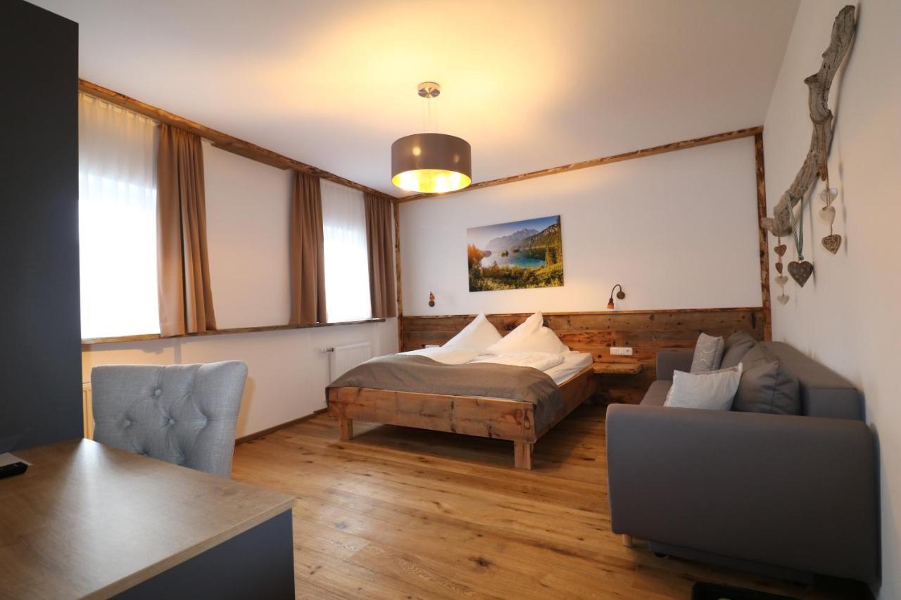 Hotel Garni Alpengruss Garmisch-Partenkirchen Ngoại thất bức ảnh
